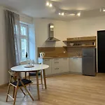 Piotrkowska 277 Z Bezplatnym Parkingiem